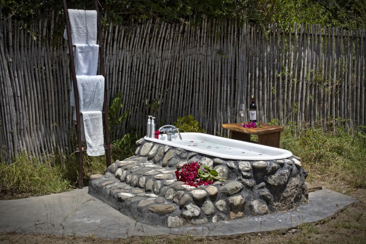 Mbweha Camp Lake Nakuru Elmenteita Exterior photo